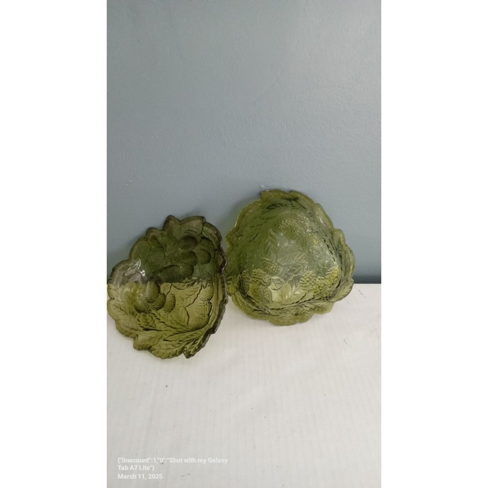 Vintage Green Glass Leaf Shaped Bowls Set of 2 Candy Nut Trinket Dishes
